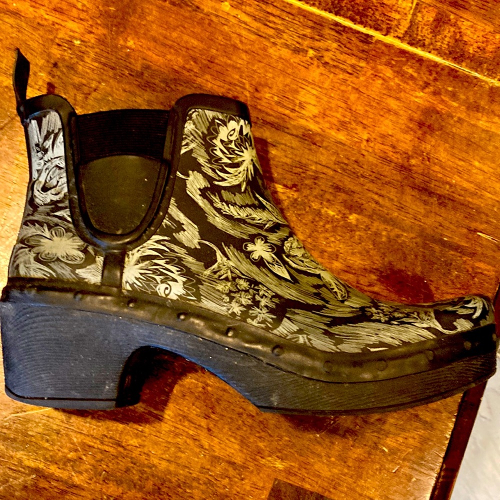 Dansko stylish rain boots
